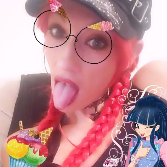 Meet your Posher, Kelly - Picture 3 of 8